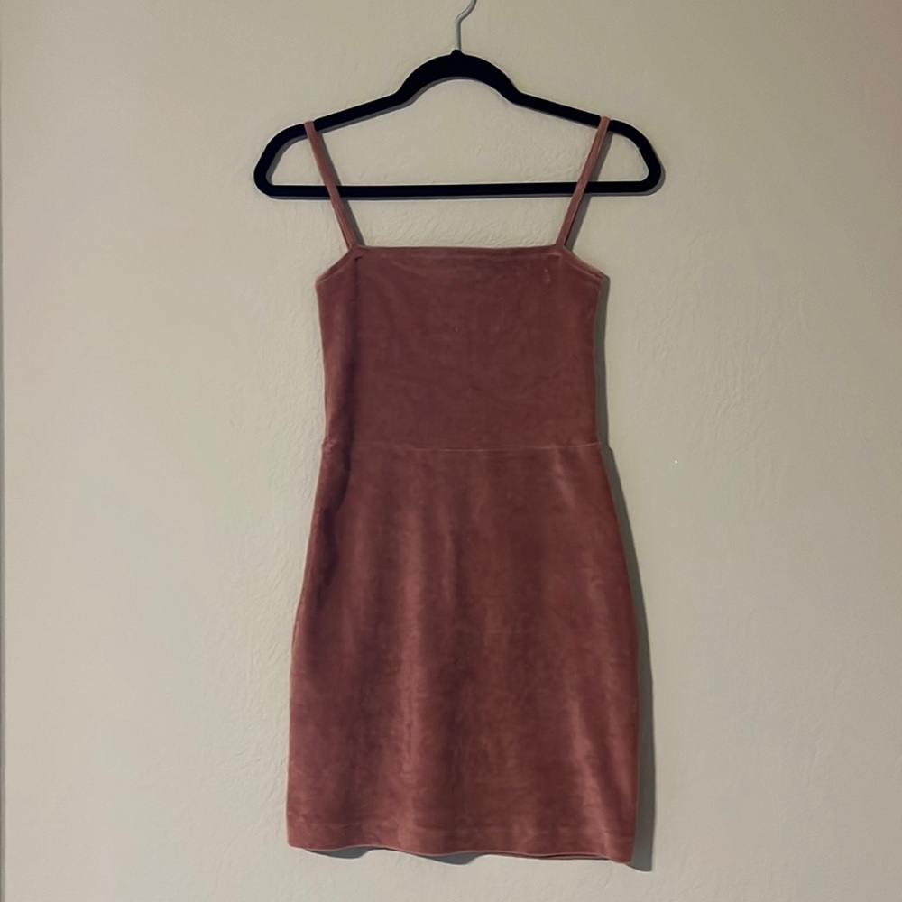 Cute fitted sun dress